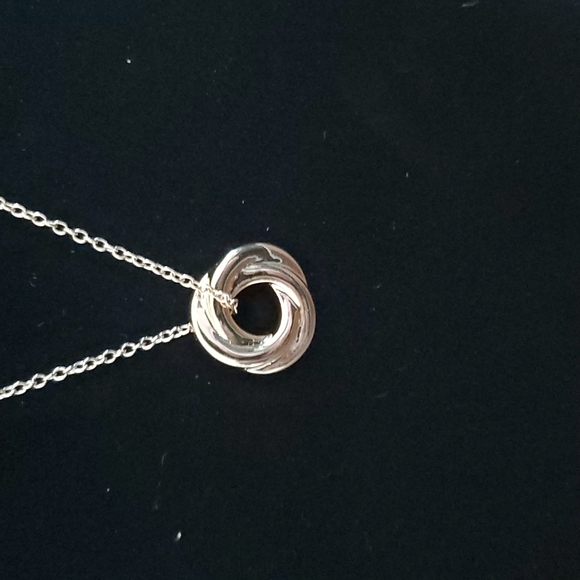 Avon constant love pendant necklace - Picture 2 of 3